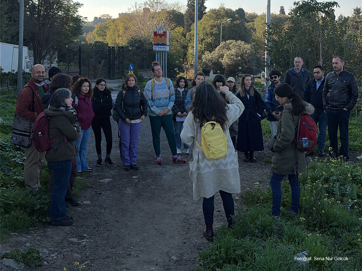 D5EDDC45-2640-46DA-B716-DA474E31401A